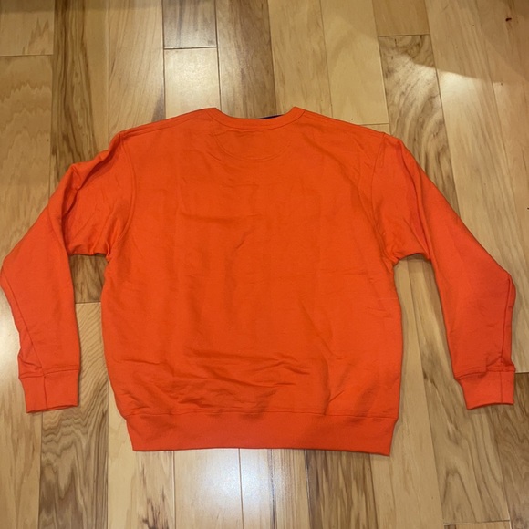 Champion Crewneck - Picture 8 of 8